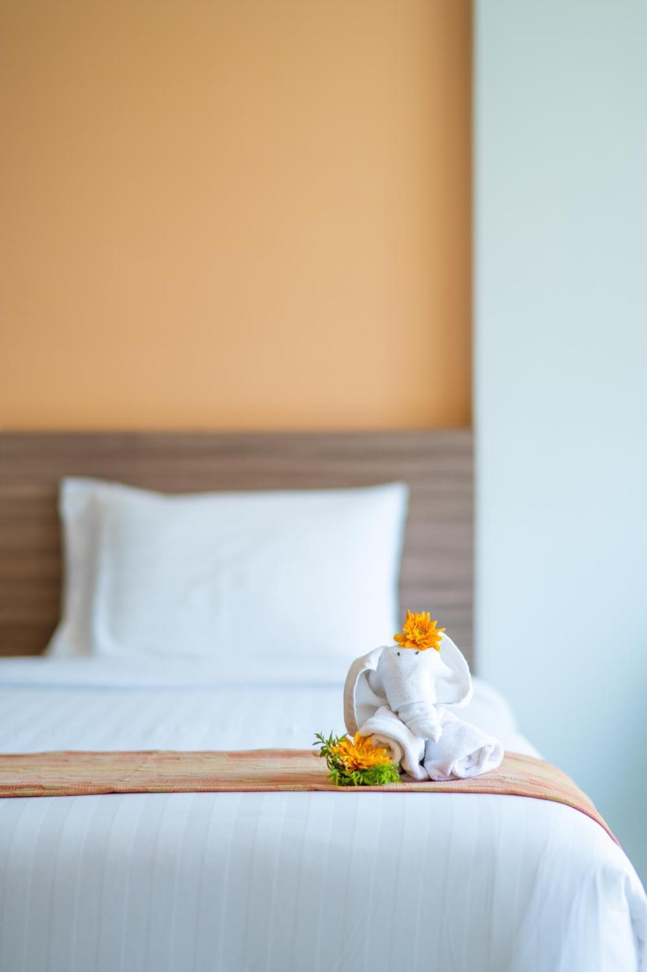 The Lantern Resorts Patong - Sha Extra Plus Ngoại thất bức ảnh