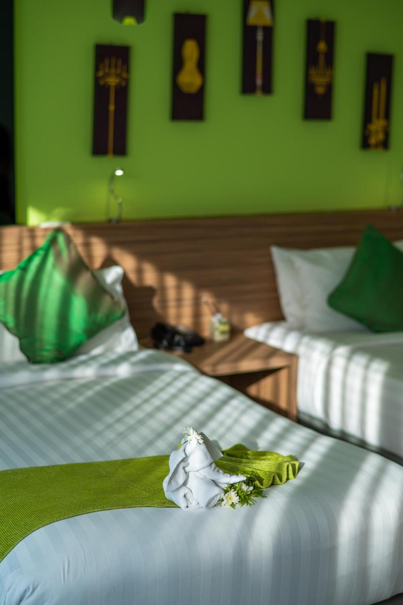 The Lantern Resorts Patong - Sha Extra Plus Ngoại thất bức ảnh